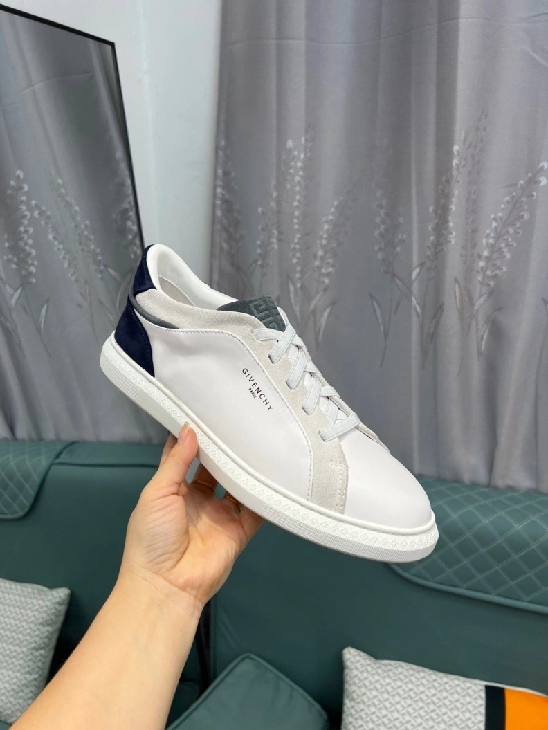 Gxvxnchy Sneakers HighQuality 152303
