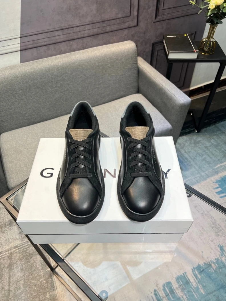 Gxvxnchy Sneakers Compact 152302