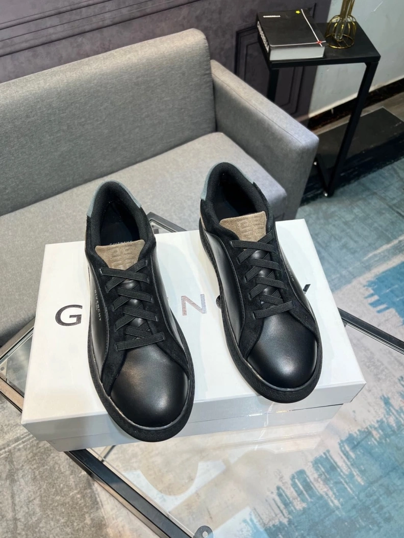 Gxvxnchy Sneakers Compact 152302