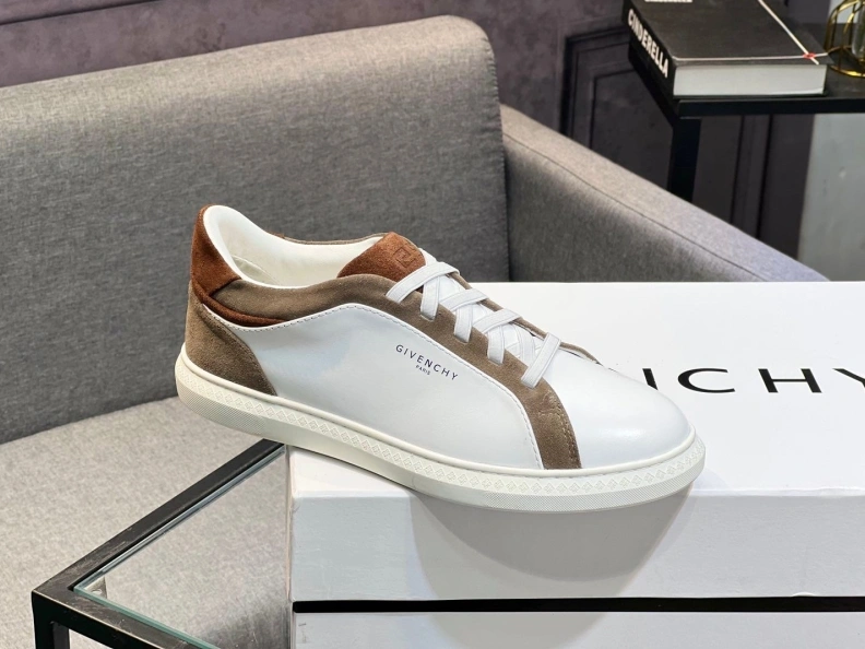 Gxvxnchy Sneakers Unique 152291
