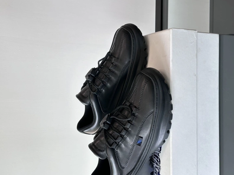 GoAnywhere Bxrbxrry Sneakers 114527