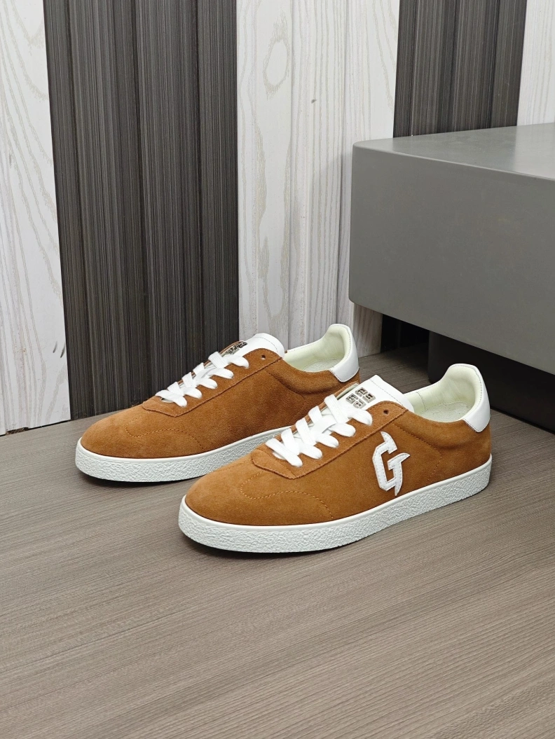 Gxvxnchy Sneakers Affordable 152297