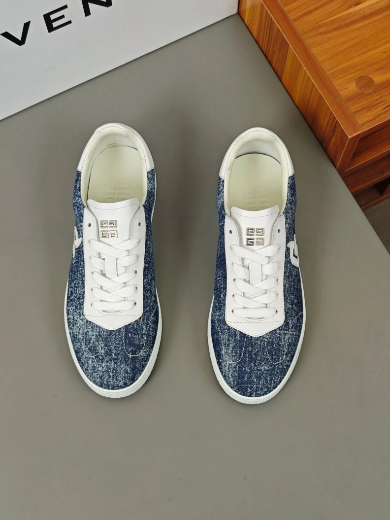 Functional Gxvxnchy Sneakers 152289