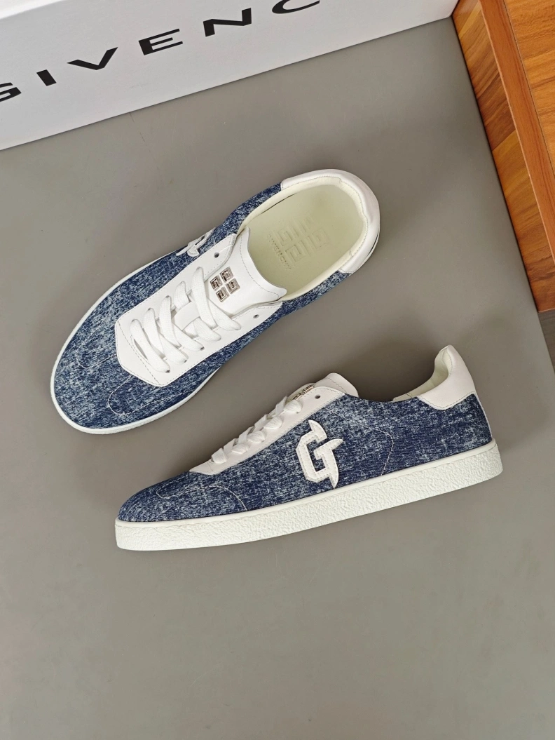 Functional Gxvxnchy Sneakers 152289