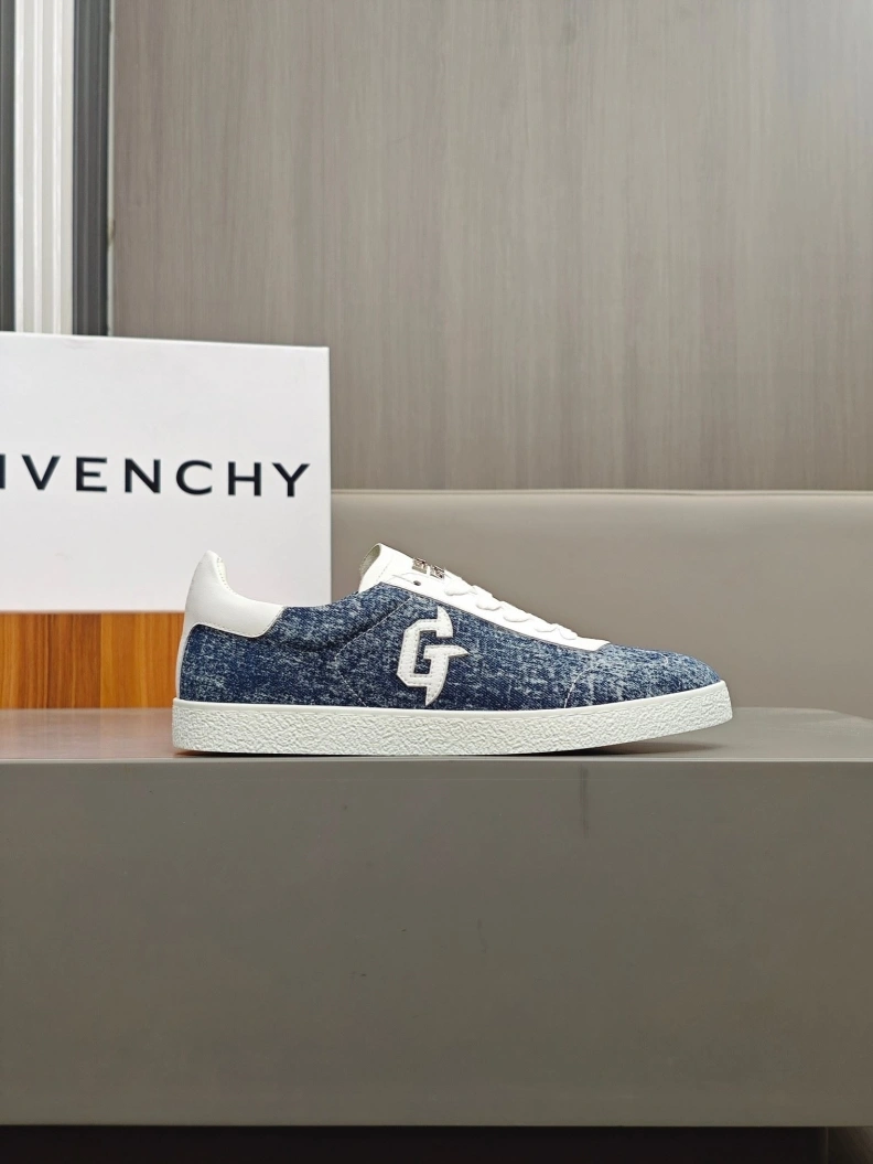 Functional Gxvxnchy Sneakers 152289