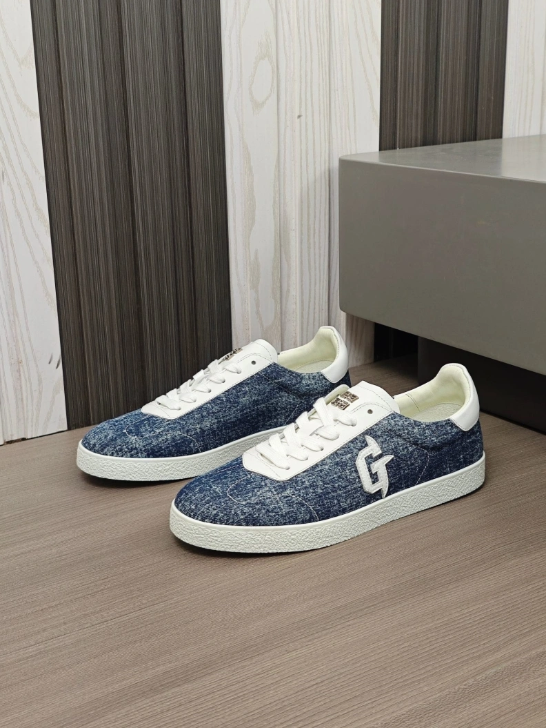 Functional Gxvxnchy Sneakers 152289