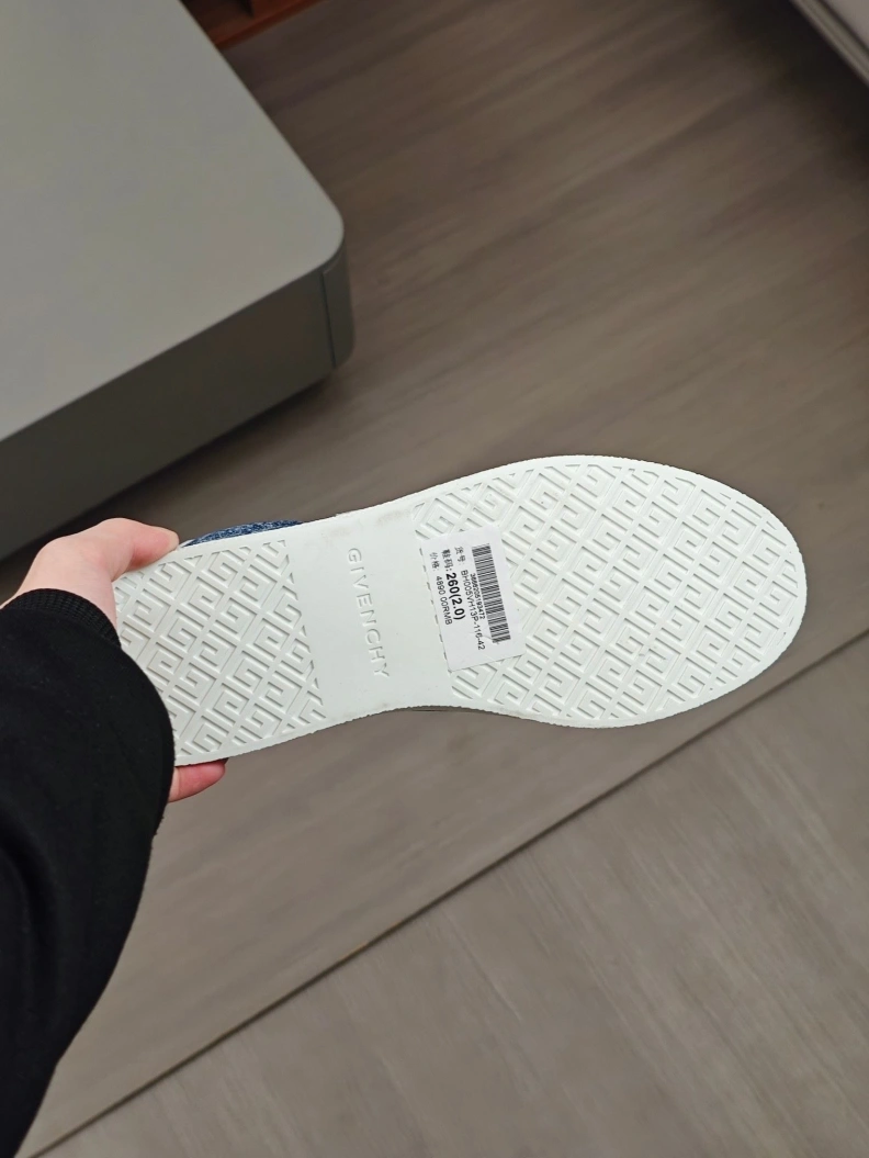 Functional Gxvxnchy Sneakers 152289