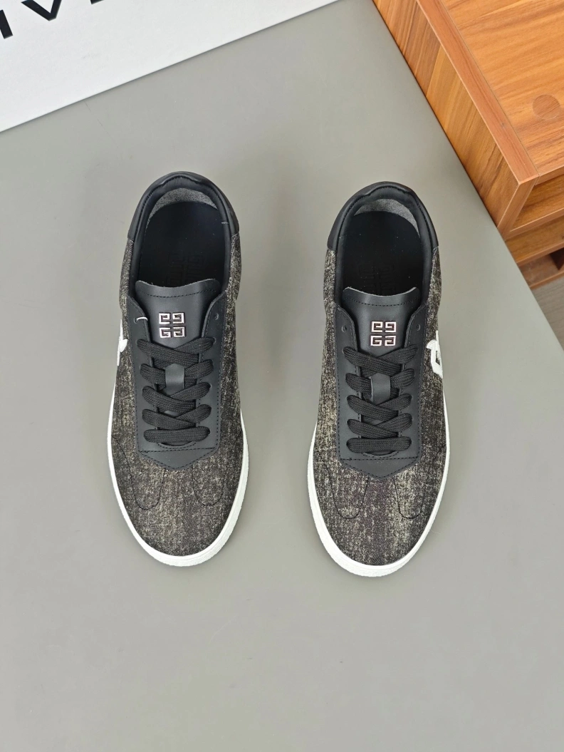 UrbanStyle Gxvxnchy Sneakers 152285