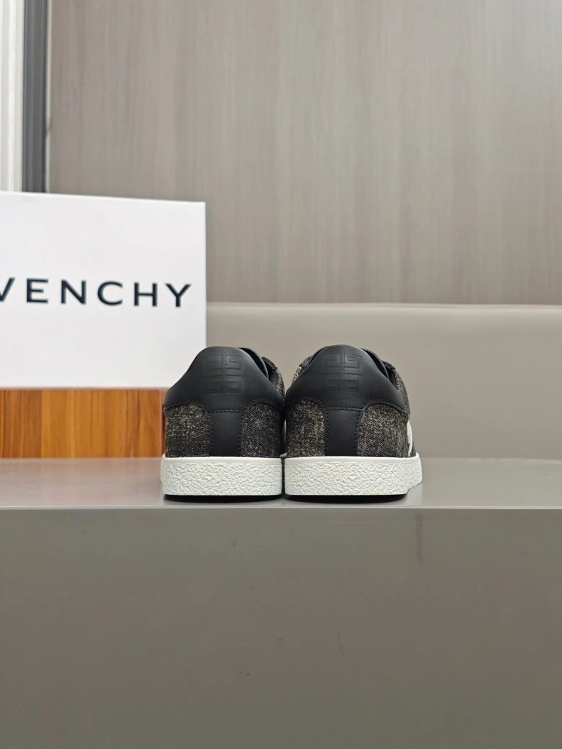 UrbanStyle Gxvxnchy Sneakers 152285