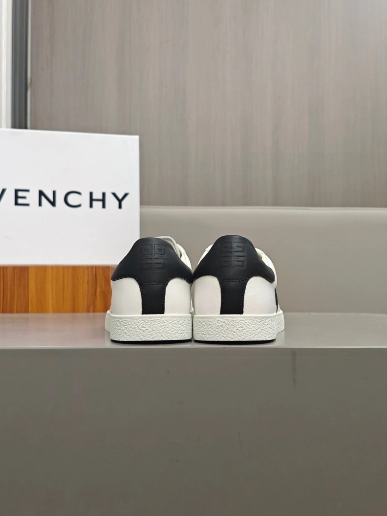 TopPick Gxvxnchy Sneakers 152292