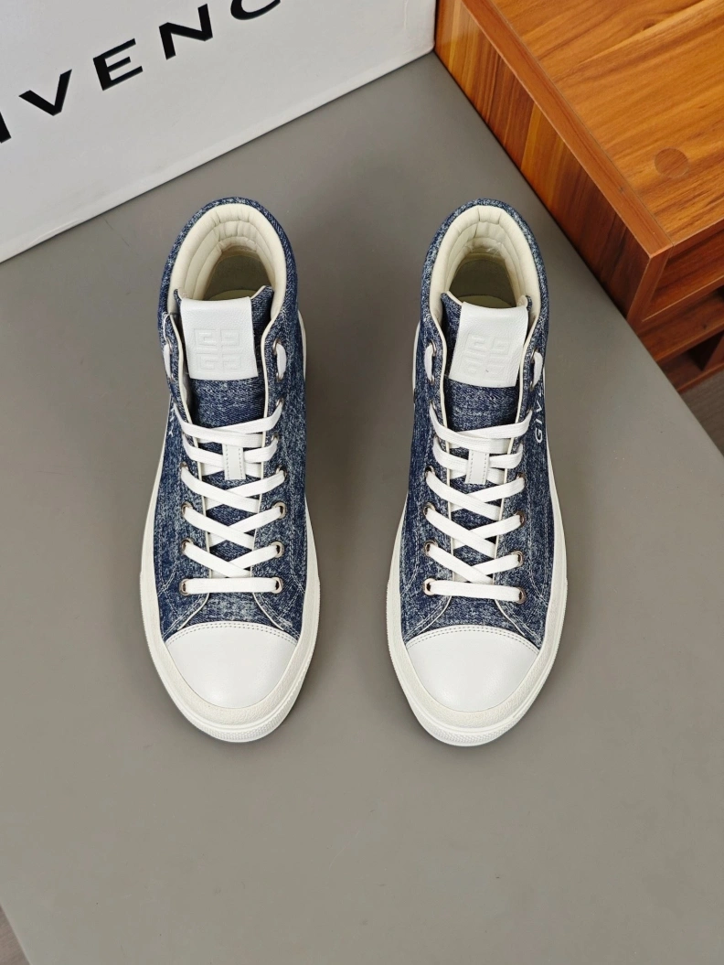 Gxvxnchy Sneakers Bold 152284