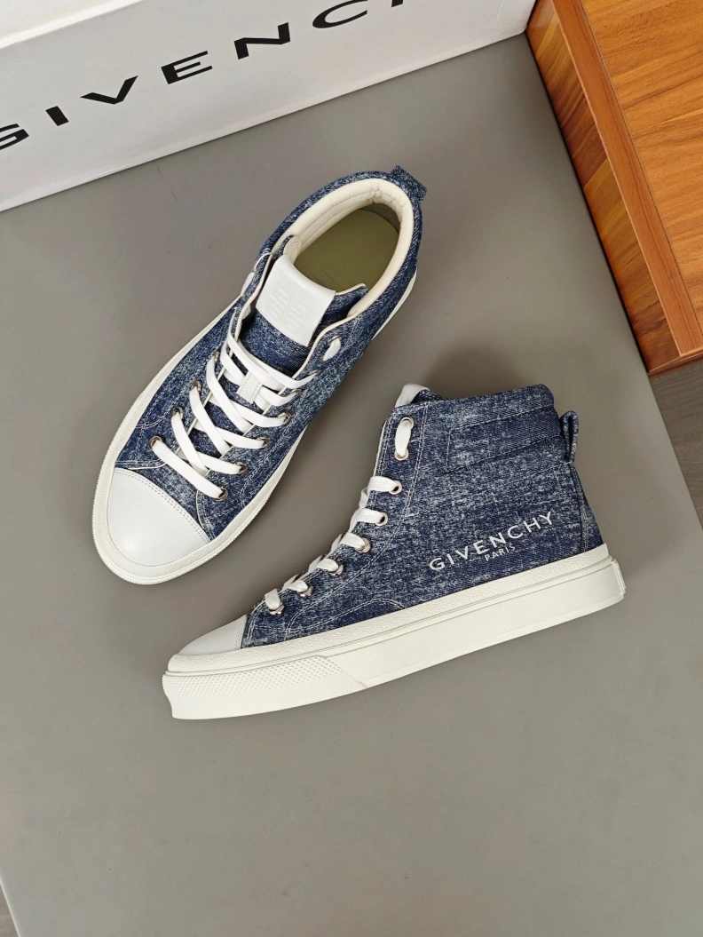 Gxvxnchy Sneakers Bold 152284