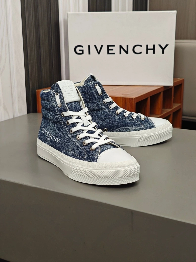 Gxvxnchy Sneakers Bold 152284