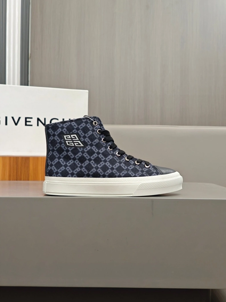 Gxvxnchy Sneakers StreetReady 152279
