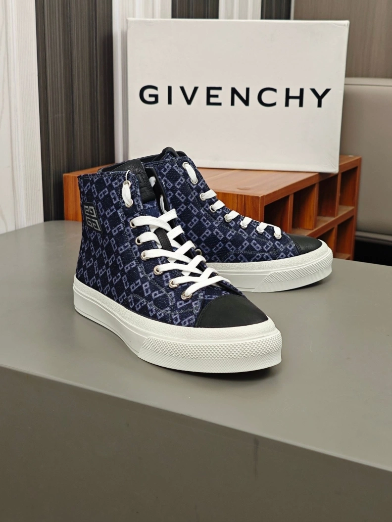 Gxvxnchy Sneakers DailyWear 152282