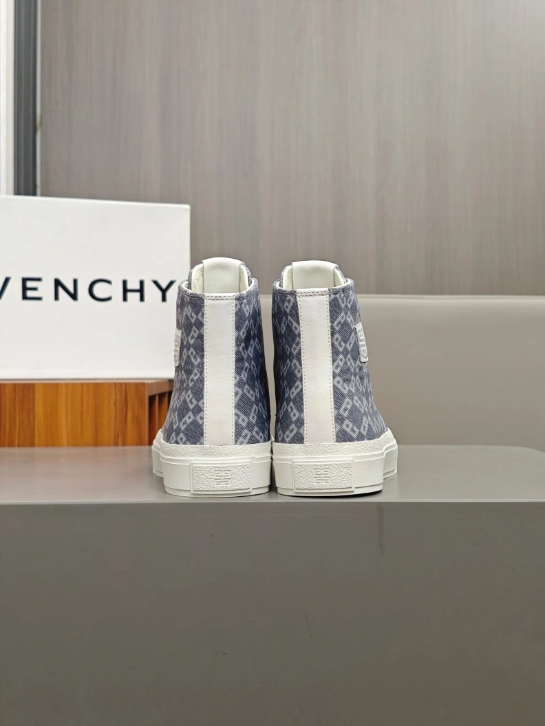 Gxvxnchy Sneakers Lightweight 152277
