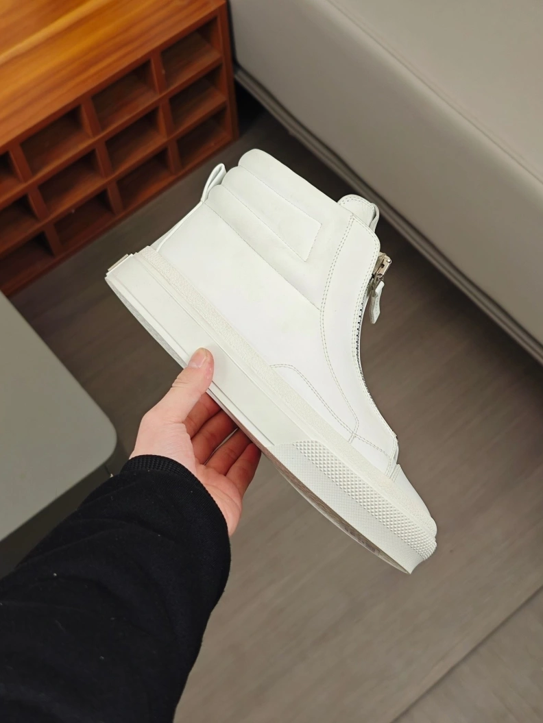Gxvxnchy Sneakers Minimalist 152275