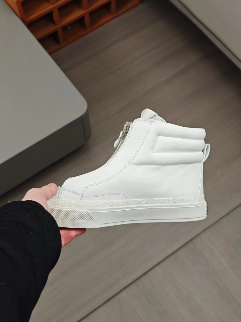 Gxvxnchy Sneakers Minimalist 152275