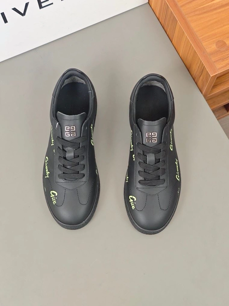 Gxvxnchy Sneakers DailyWear 152276