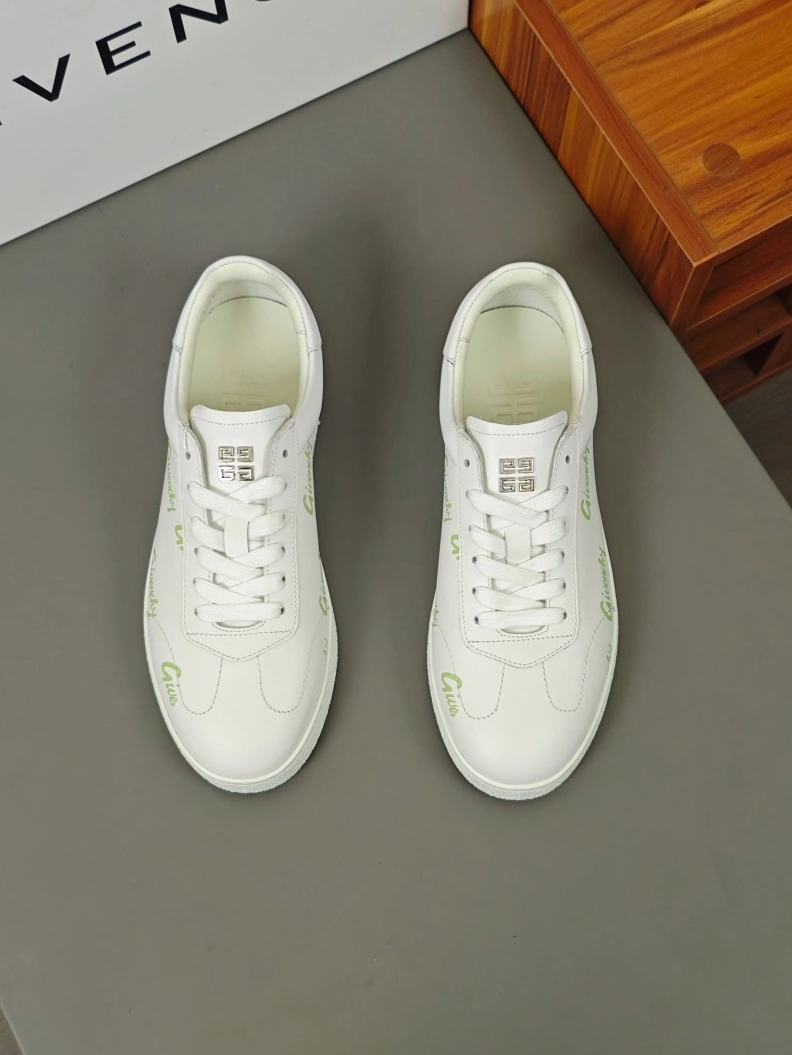 ModernLook Gxvxnchy Sneakers 152281