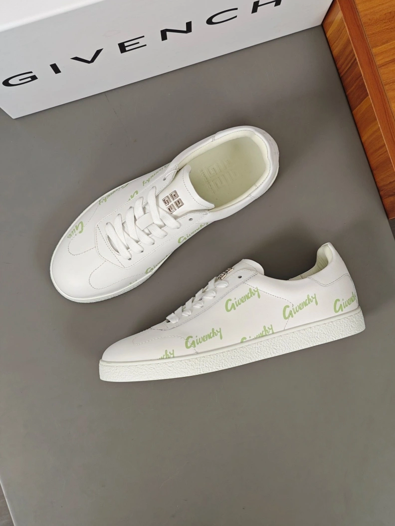 ModernLook Gxvxnchy Sneakers 152281