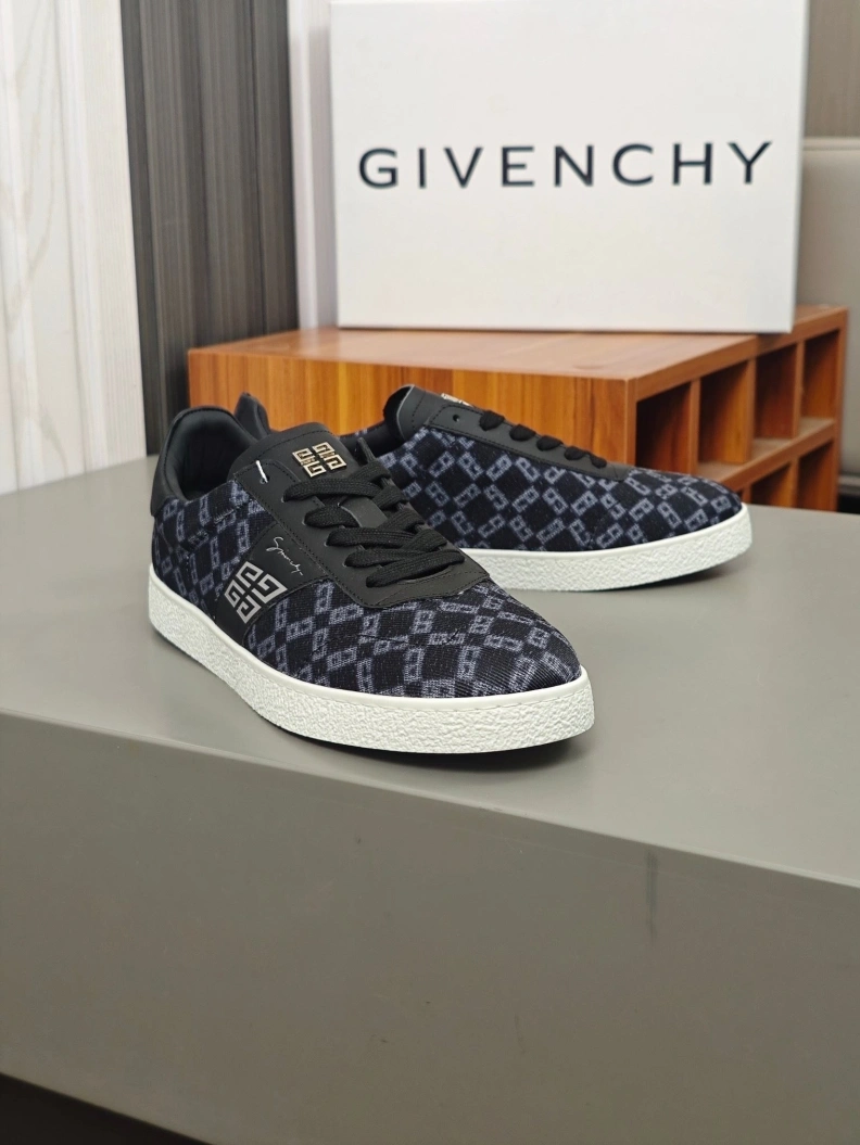 Gxvxnchy Sneakers Durable 152296