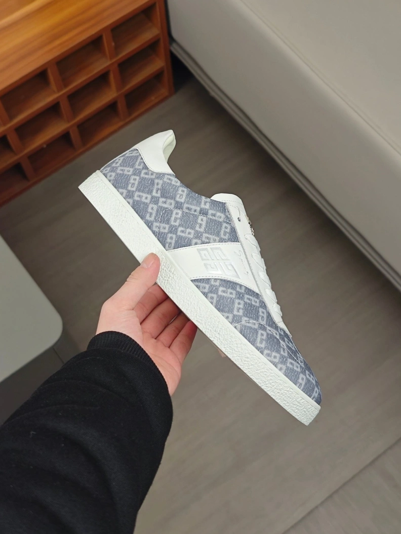 Gxvxnchy Sneakers BestValue 152278