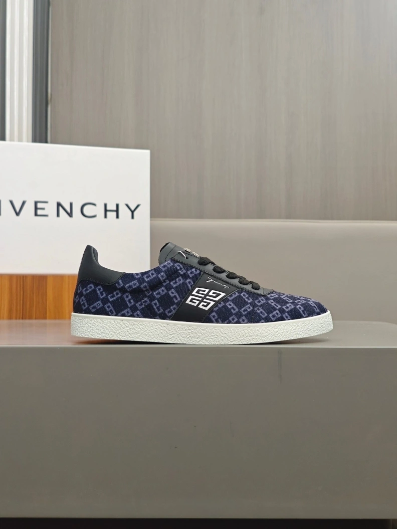 Gxvxnchy Sneakers Timeless 152274