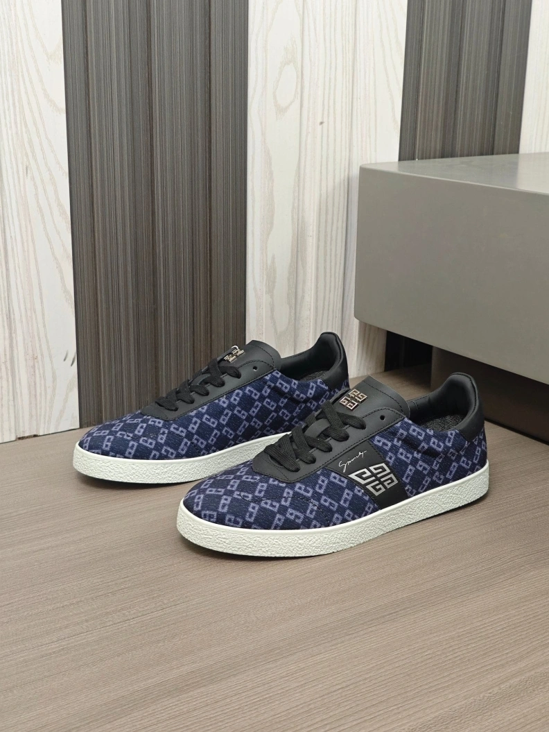 Gxvxnchy Sneakers Timeless 152274