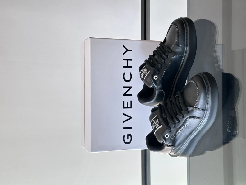 Gxvxnchy Sneakers UrbanStyle 152269