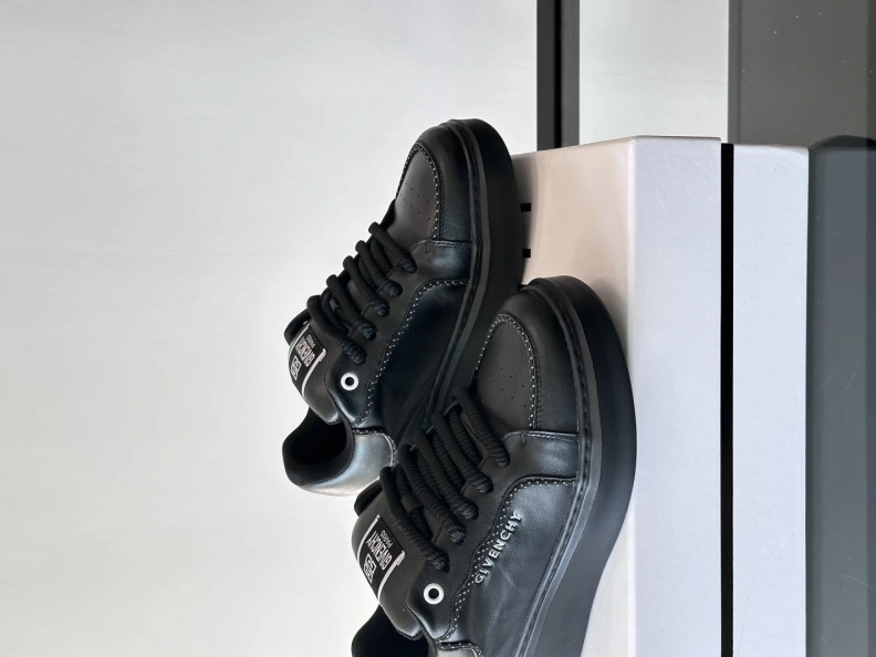 Gxvxnchy Sneakers UrbanStyle 152269