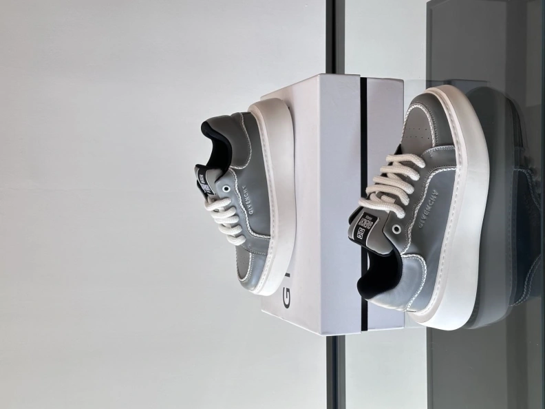Gxvxnchy Sneakers Bold 152266