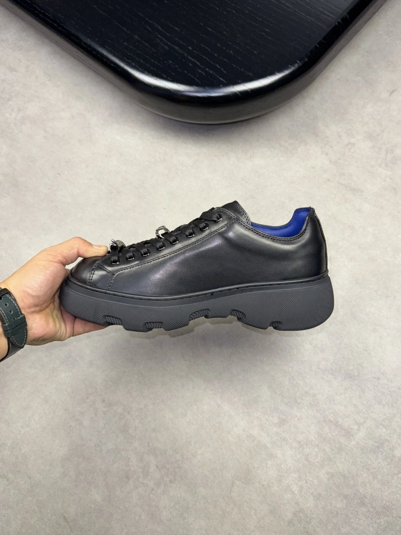 Sophisticated Bxrbxrry Sneakers 114515