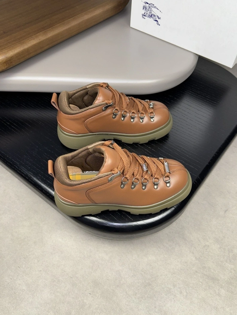 Bright Bxrbxrry Sneakers 114528