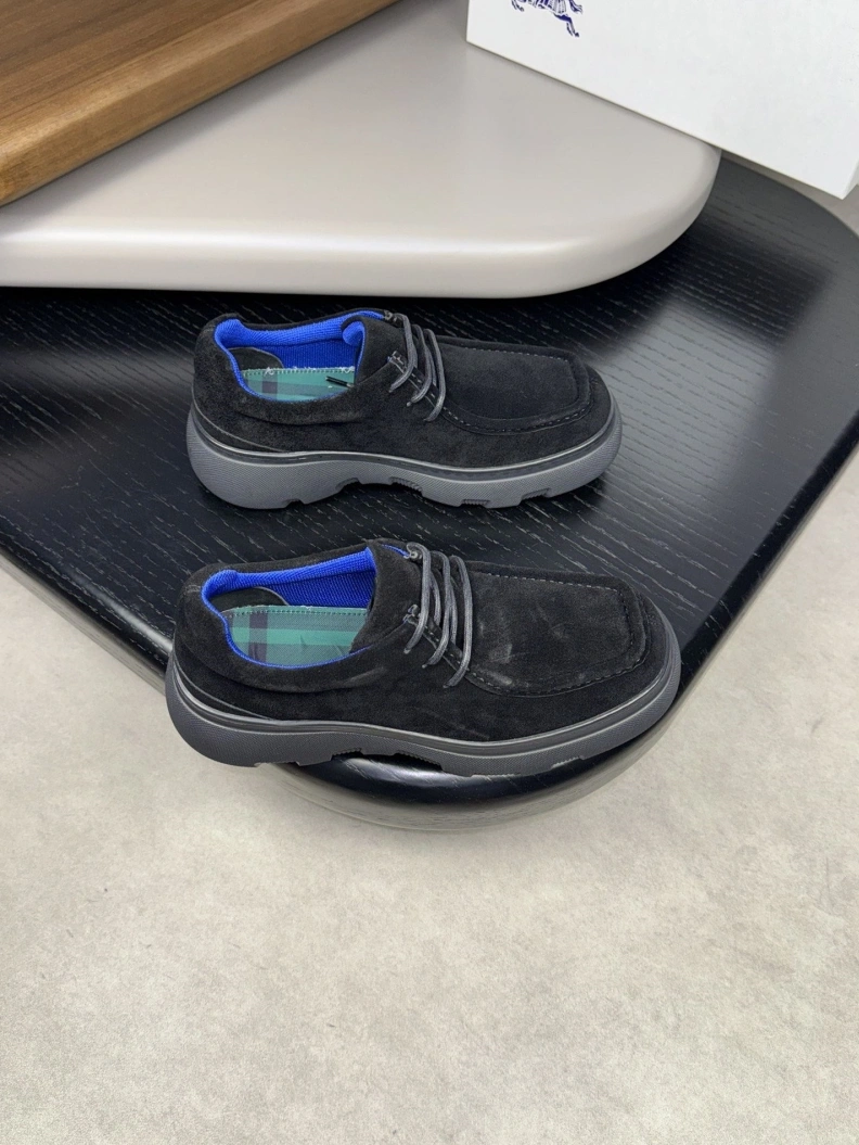Efficient Bxrbxrry Sneakers 114517