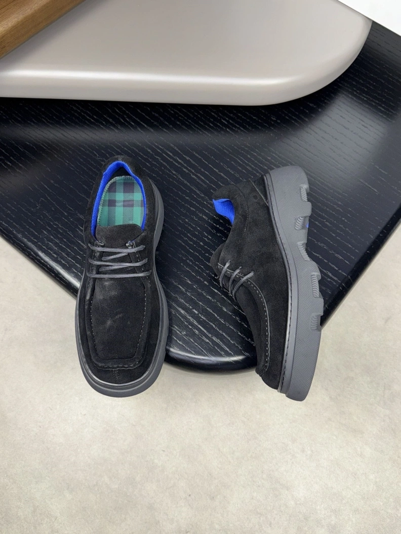 Efficient Bxrbxrry Sneakers 114517