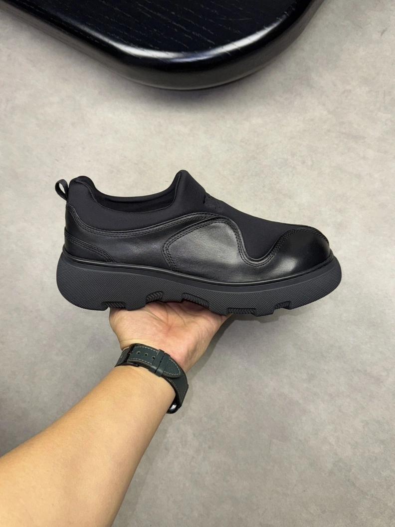 Bxrbxrry Sneakers Practical 114514