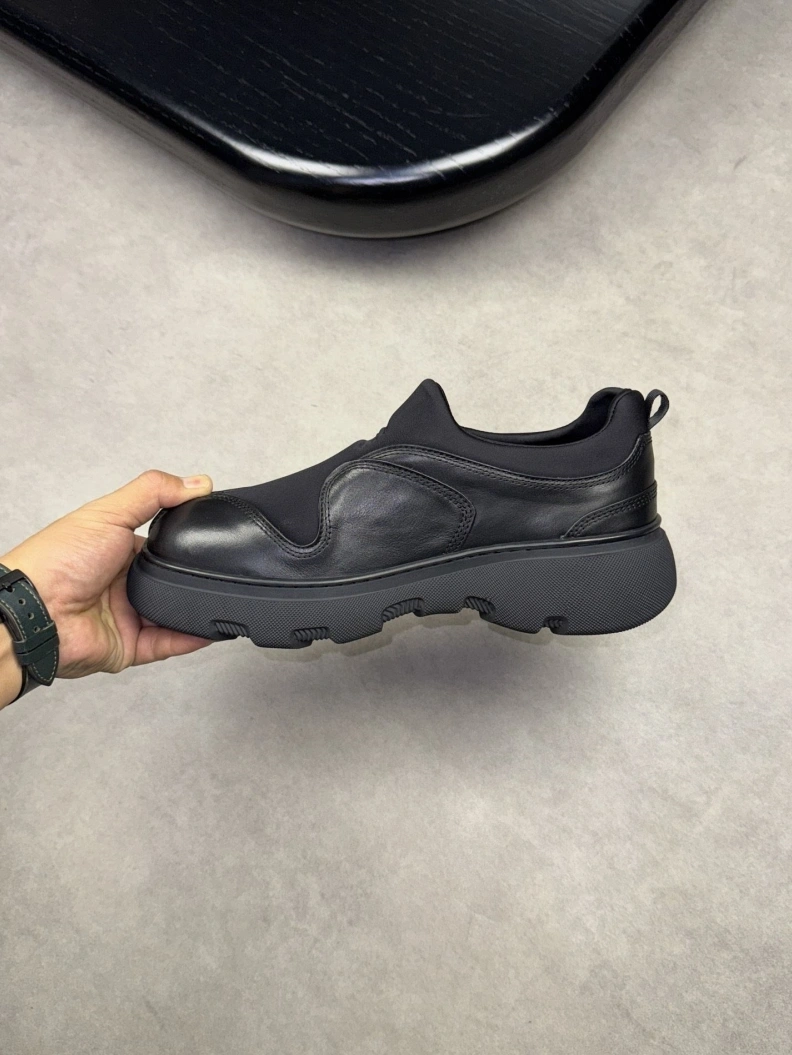 Bxrbxrry Sneakers Practical 114514