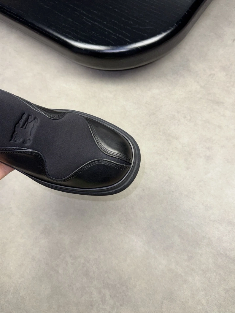 Bxrbxrry Sneakers Practical 114514