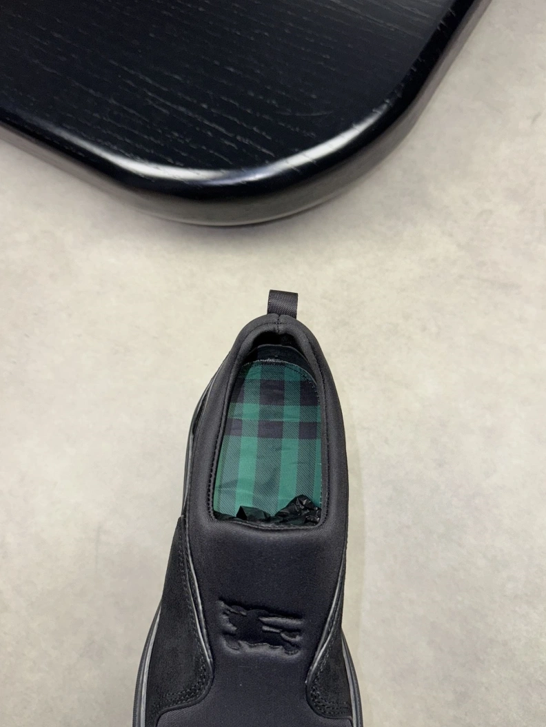 EyeCatching Bxrbxrry Sneakers 114531