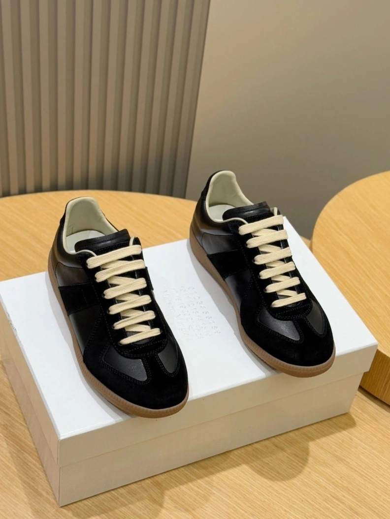 Sleek Othxr Sneakers 210530