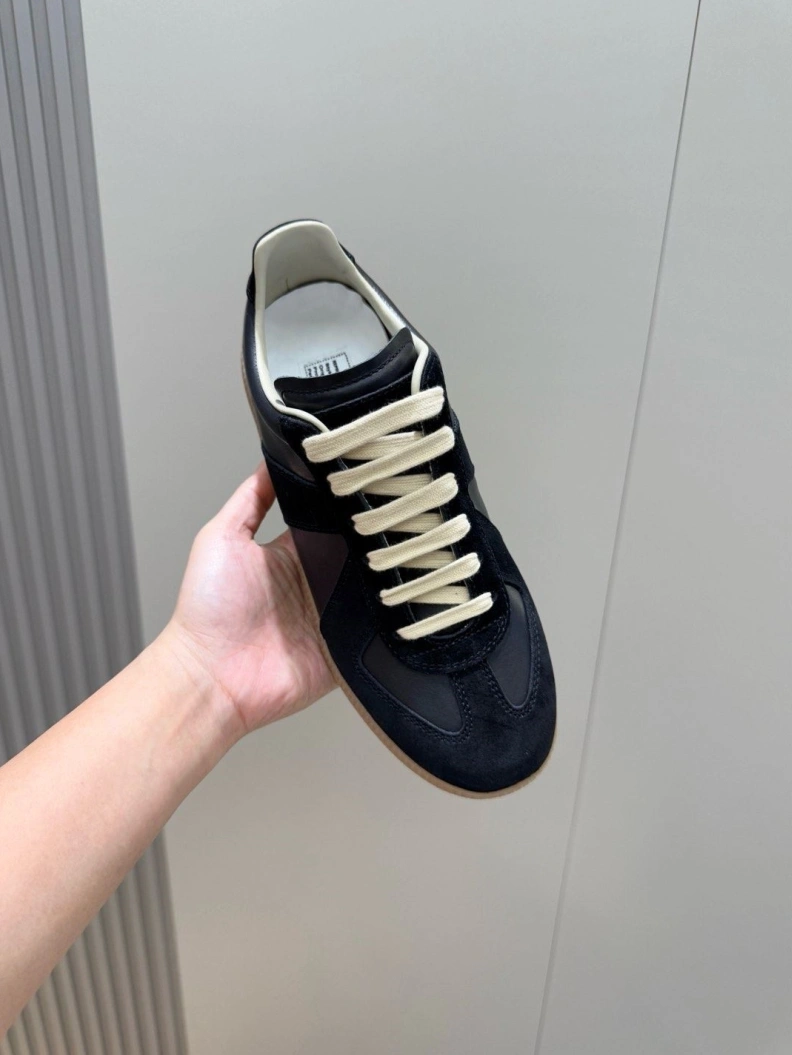 Sleek Othxr Sneakers 210530