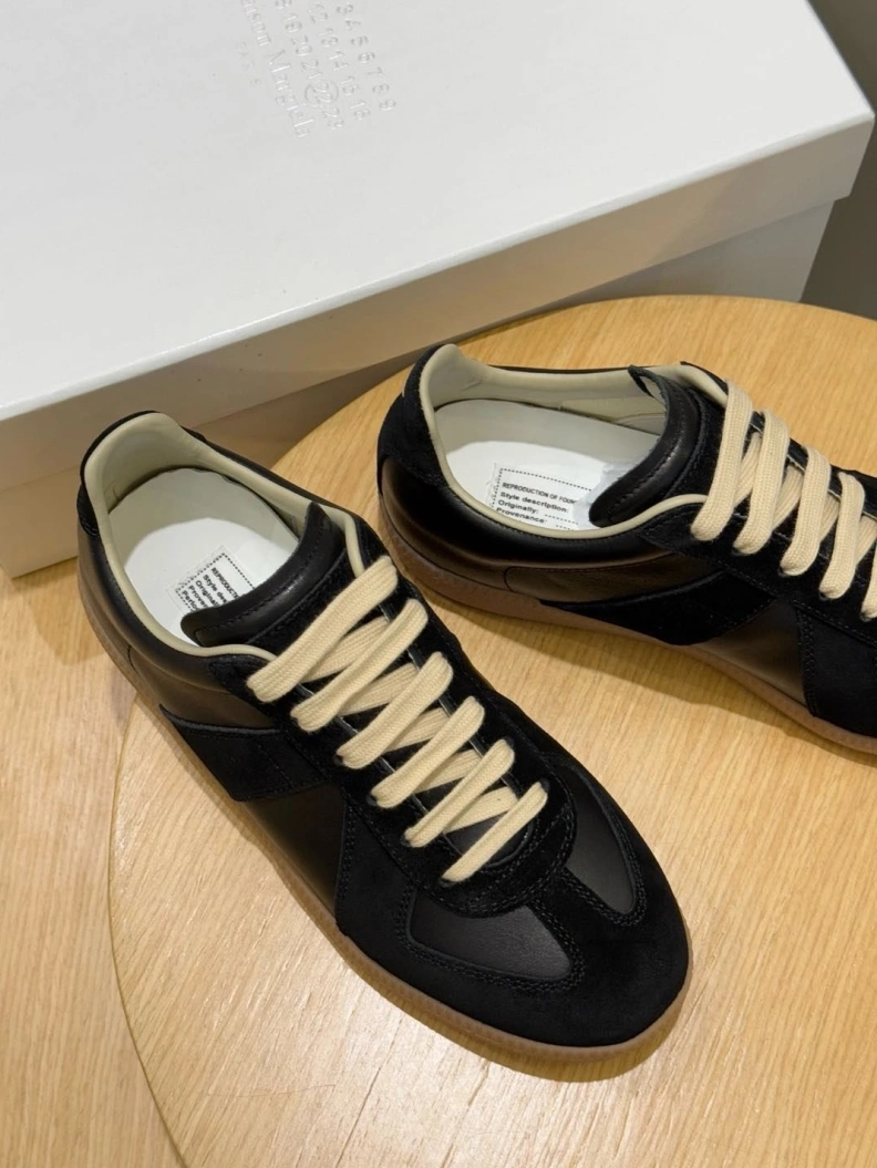 Sleek Othxr Sneakers 210530