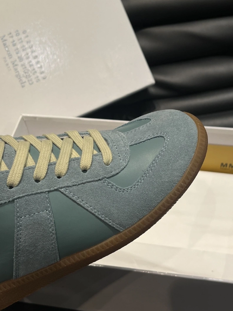 AllSeason Othxr Sneakers 210522