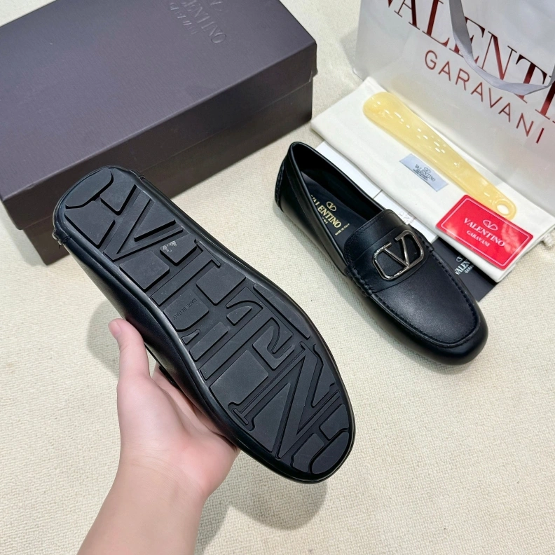 GoAnywhere Vxlxntino Leather Shoes 229200