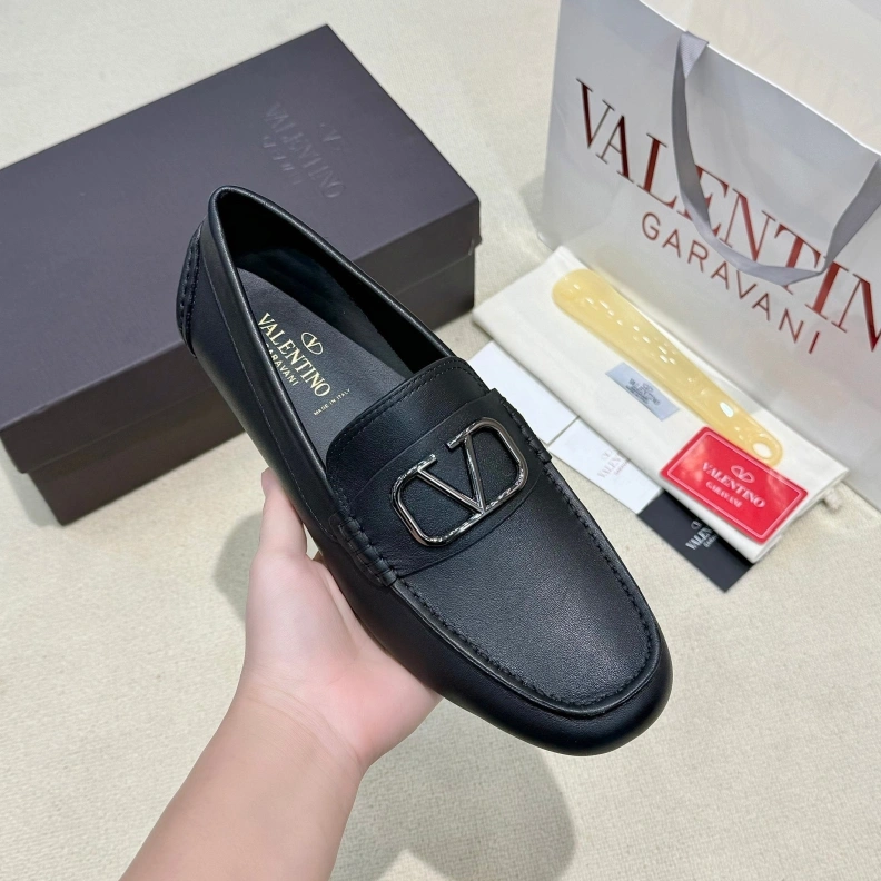GoAnywhere Vxlxntino Leather Shoes 229200