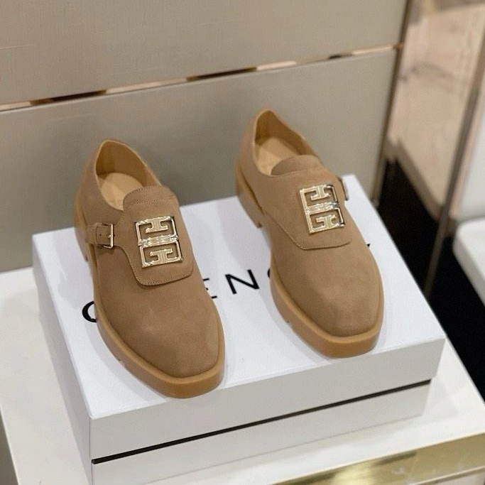 Gxvxnchy Sneakers SmartChoice 152261
