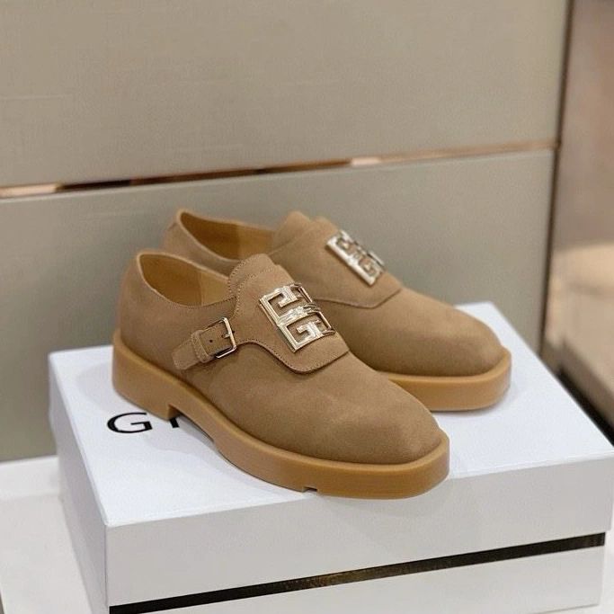 Gxvxnchy Sneakers SmartChoice 152261