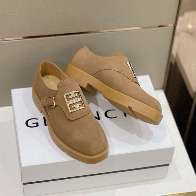 Gxvxnchy Sneakers SmartChoice 152261