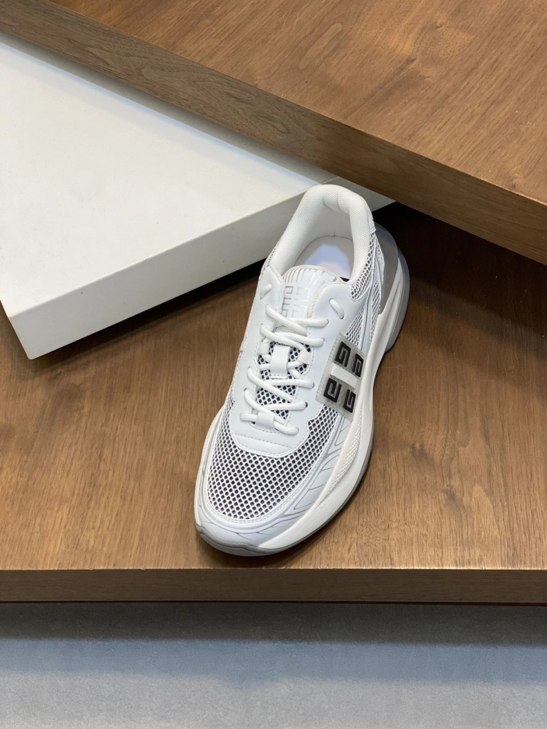 Gxvxnchy Sneakers Durable 152258